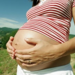 Как правильно загорать при беременности
