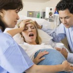 Как необходимо дышать во время родов
