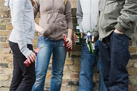 Как начинается подростковый алкоголизм