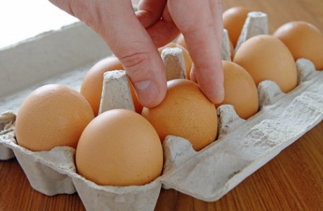 Как вылечить болезнь при помощи яиц