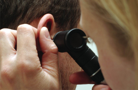 Своевременно начатое лечение тугоухости позволяет восстановить слух